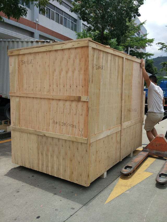 wooden case packaging for ocean shipping (1).jpg